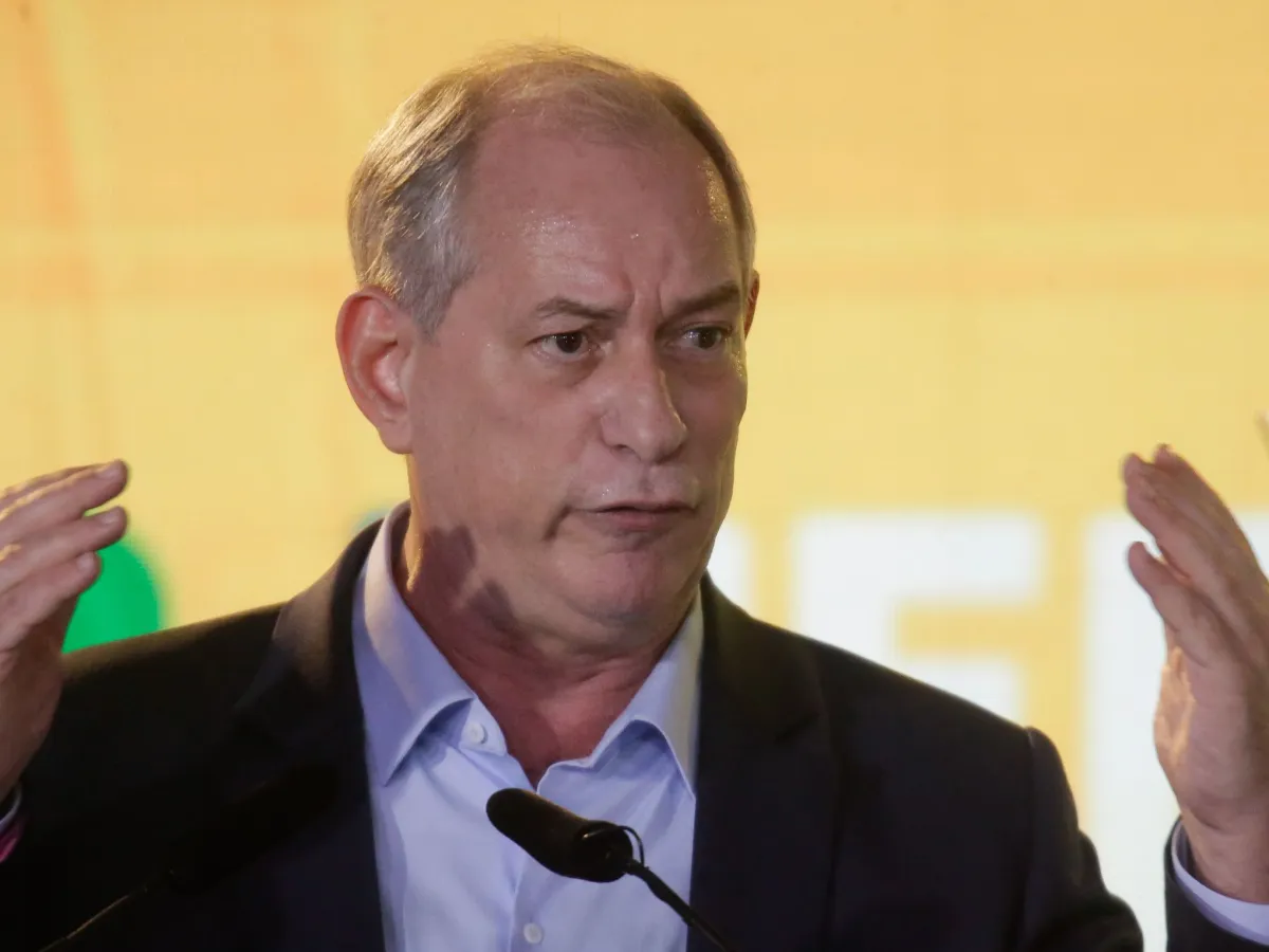 O último ato: Ciro Gomes aponta desistência da presidência caso perca novamente este ano