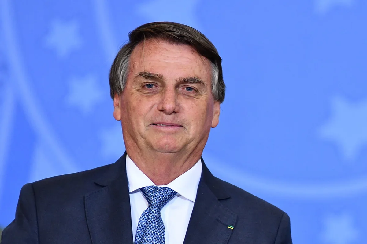 Bolsonaro surpreende e reduz em 35% IPI; a medida vale para mais de 4 mil produtos produzidos no Brasil