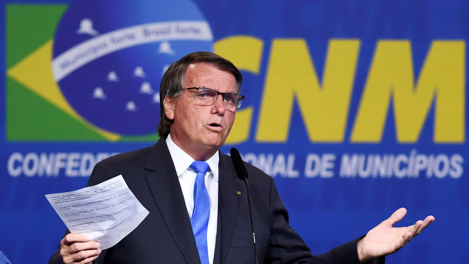 Manifesto em defesa das liberdades e de Bolsonaro ultrapassa manifesto criado por opositores